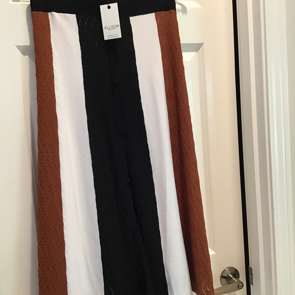Allison New York Midi Skirt